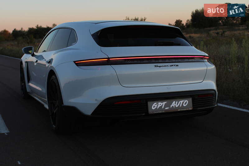 Седан Porsche Taycan 2022 в Києві фото 33 Седан Porsche Taycan 2022 в Києві