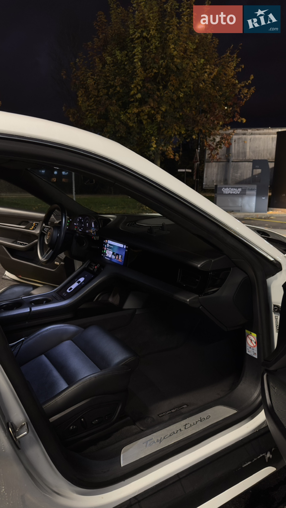 2020 Porsche Taycan - мініатюра 16