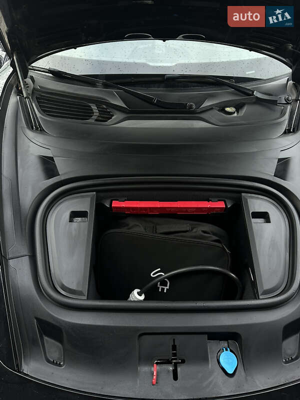 Седан Porsche Taycan 2021 в Тернополе фото 10 Седан Porsche Taycan 2021 в Тернополе