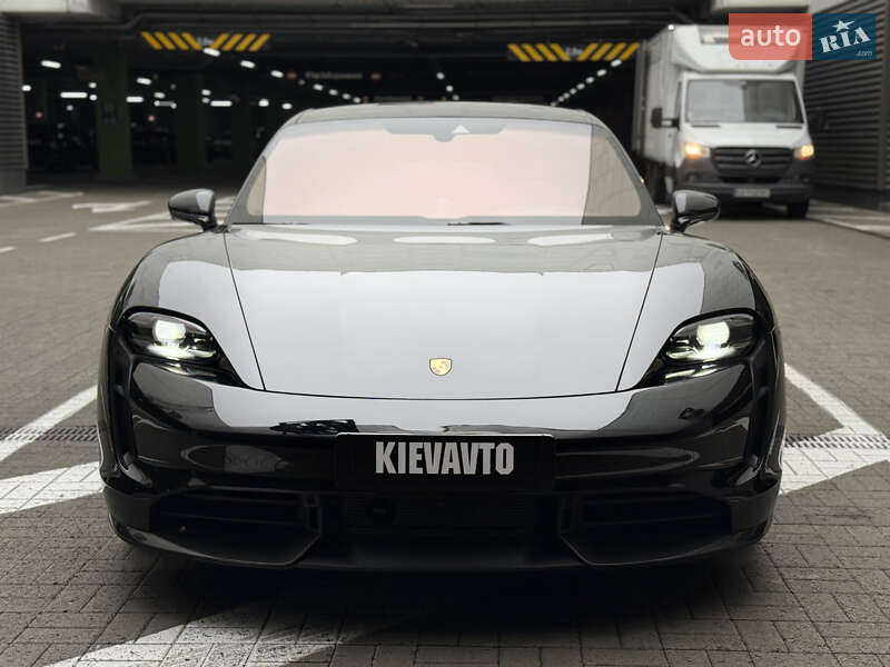 Седан Porsche Taycan 2019 в Киеве фото 13 Седан Porsche Taycan 2019 в Киеве