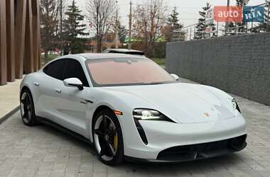 Седан Porsche Taycan 2020 в Луцке