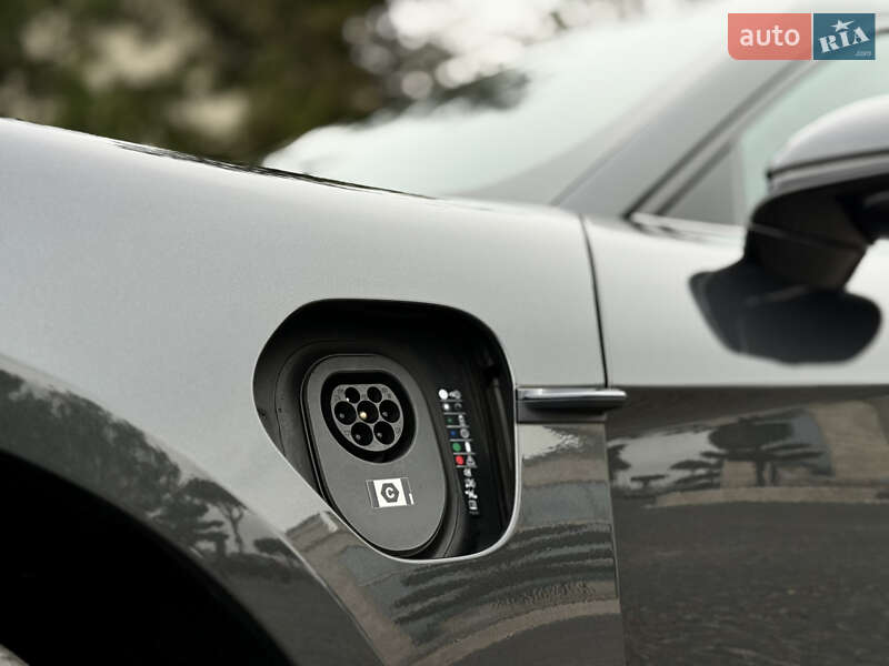 Седан Porsche Taycan 2021 в Львові фото 25 Седан Porsche Taycan 2021 в Львові