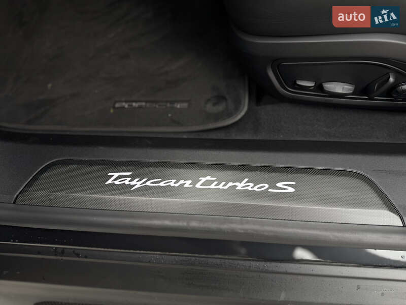 Седан Porsche Taycan 2021 в Львові фото 44 Седан Porsche Taycan 2021 в Львові