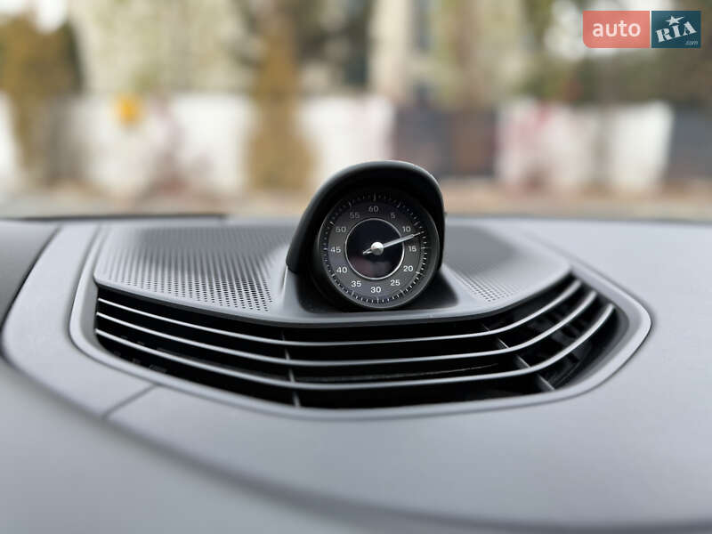 Седан Porsche Taycan 2021 в Львові фото 59 Седан Porsche Taycan 2021 в Львові