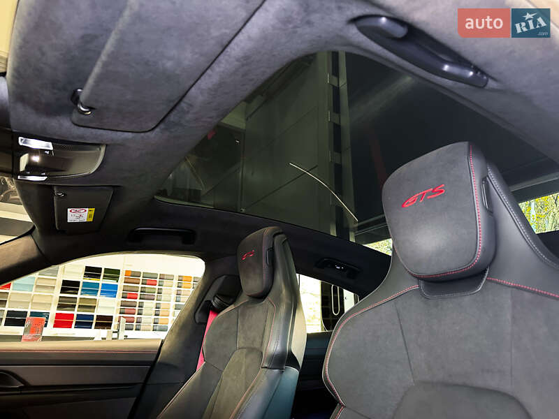 Седан Porsche Taycan 2022 в Одессе фото 18 Седан Porsche Taycan 2022 в Одессе