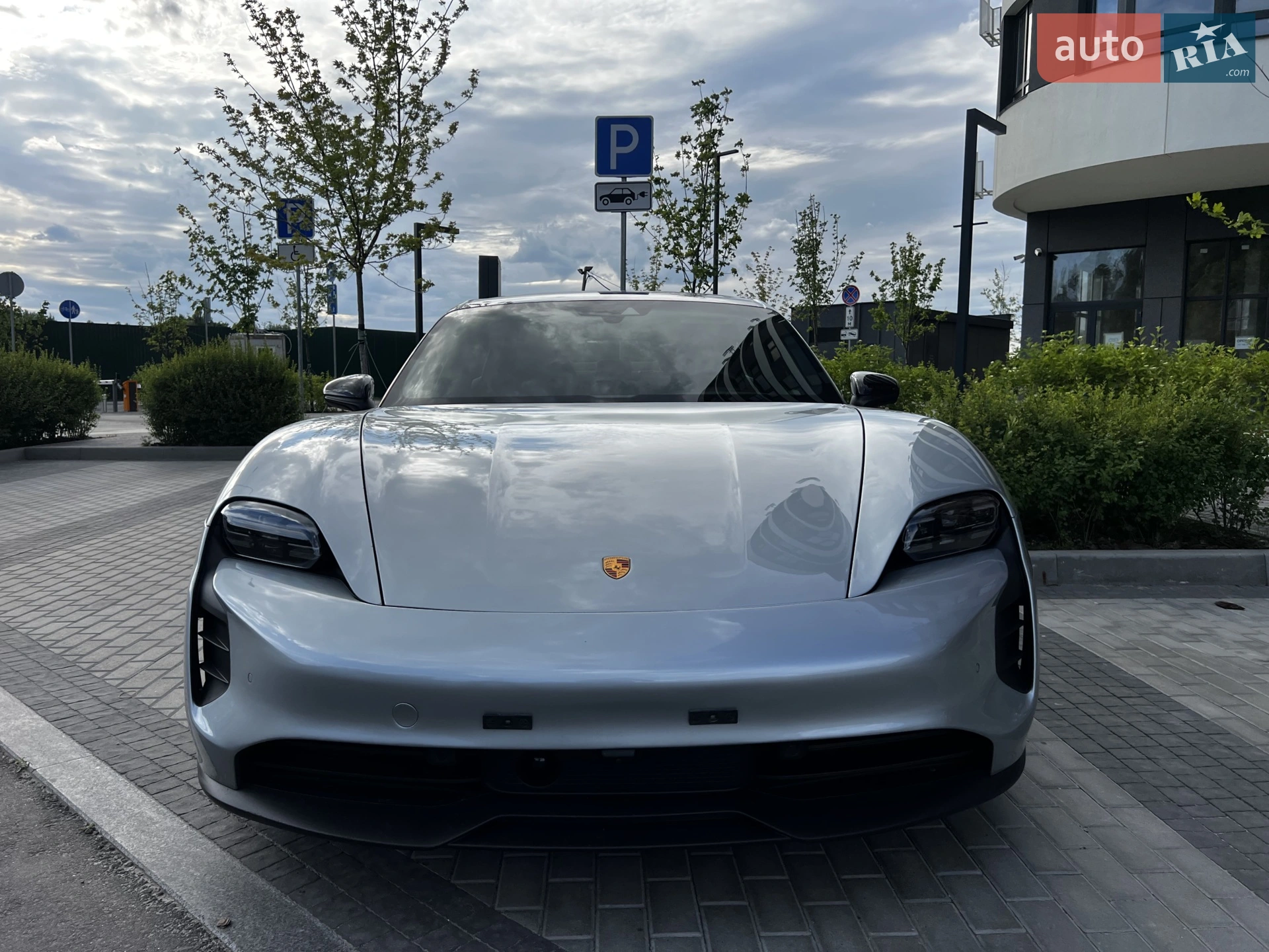 2022 Porsche Taycan - мініатюра 4