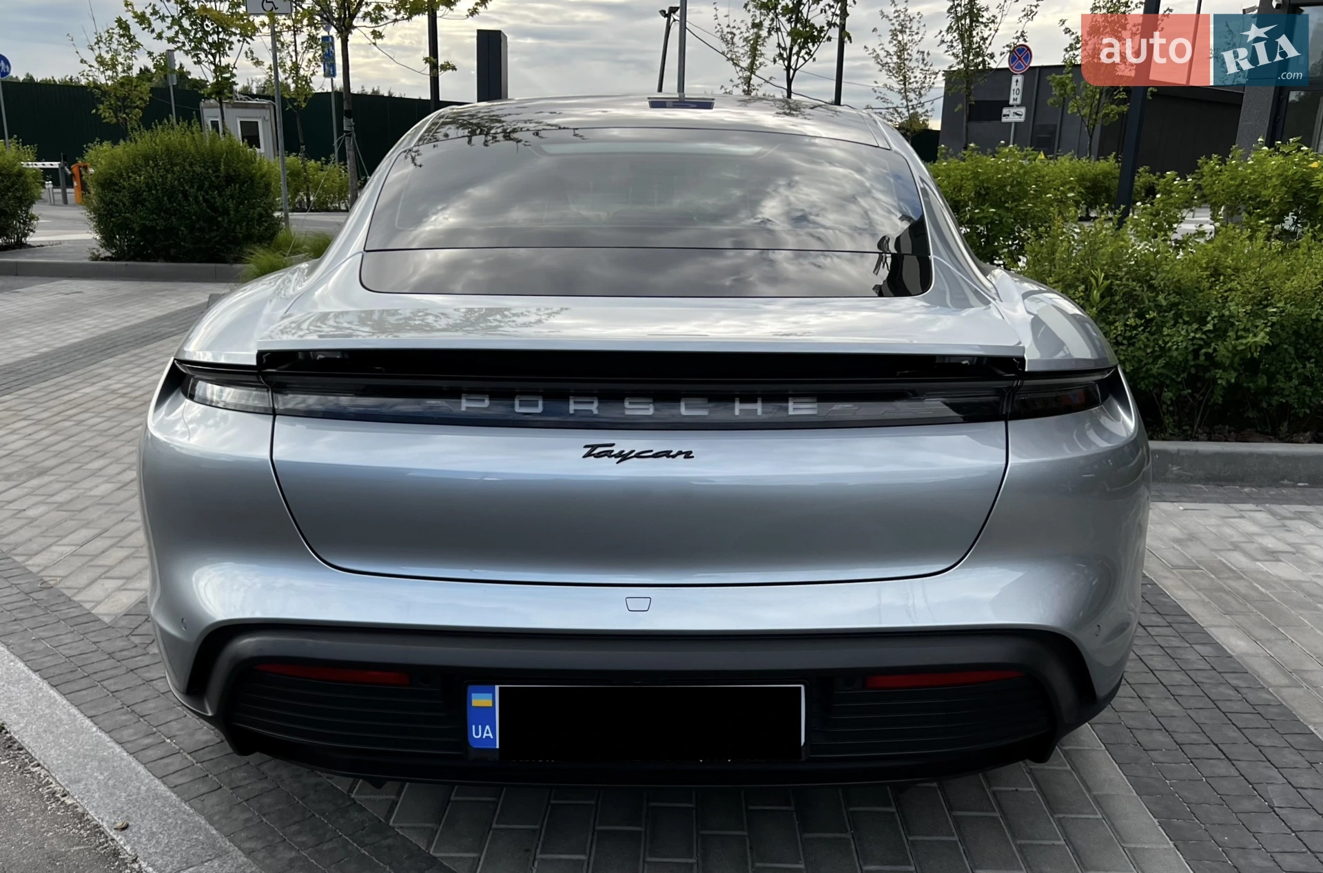 2022 Porsche Taycan - мініатюра 10