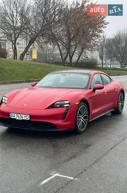Седан Porsche Taycan 2020 в Киеве