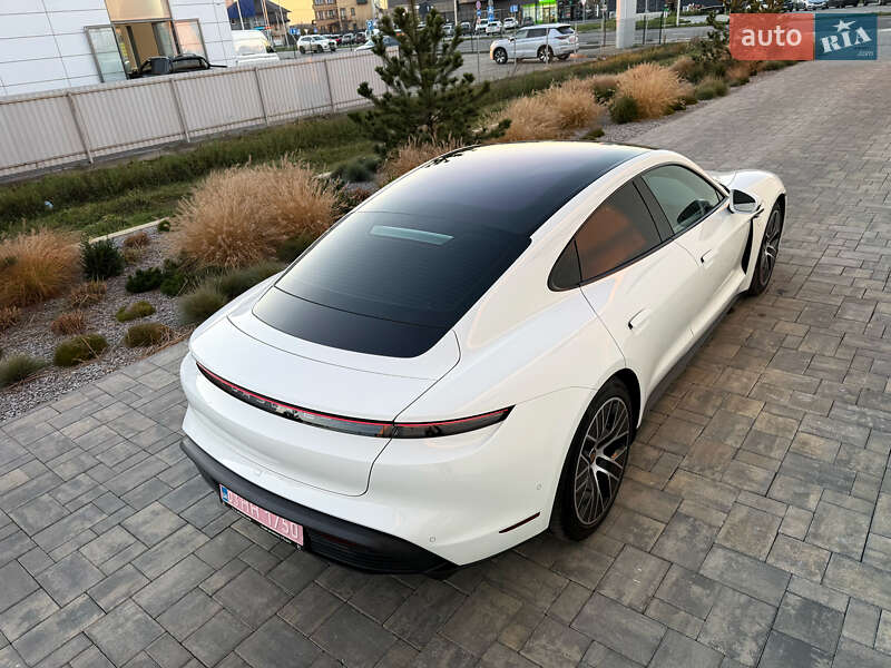 Седан Porsche Taycan 2020 в Луцьку