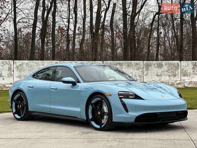 Седан Porsche Taycan 2022 в Луцьку