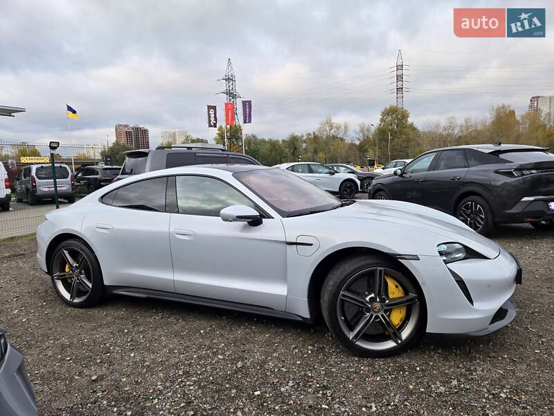 Седан Porsche Taycan 2021 в Киеве фото 10 Седан Porsche Taycan 2021 в Киеве