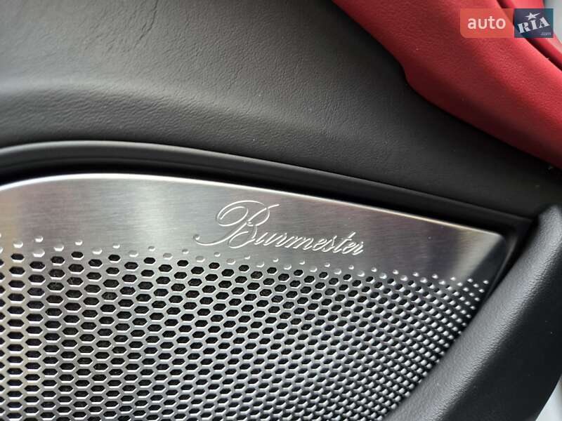 Седан Porsche Taycan 2021 в Киеве фото 29 Седан Porsche Taycan 2021 в Киеве