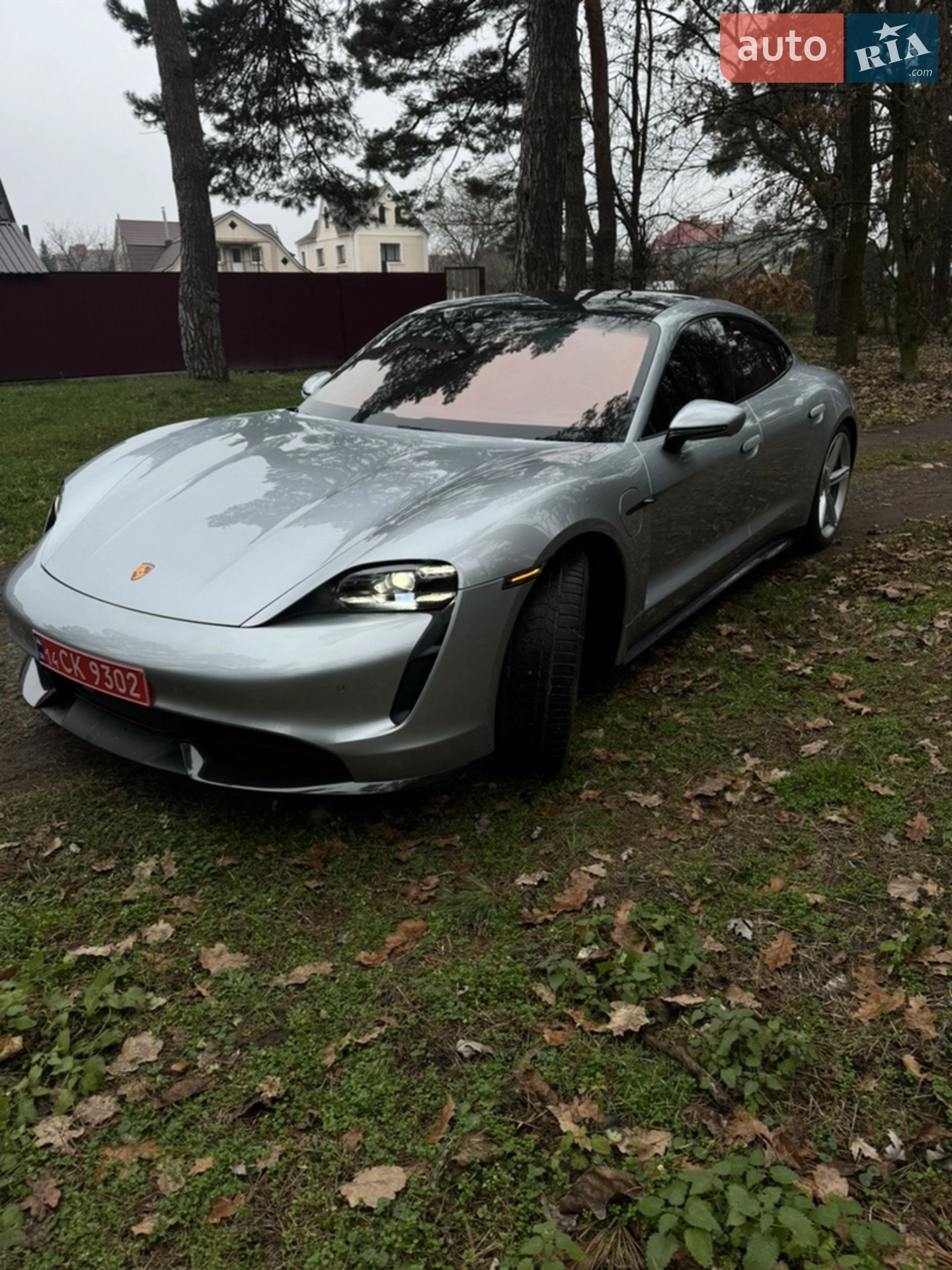 2020 Porsche Taycan - мініатюра 2