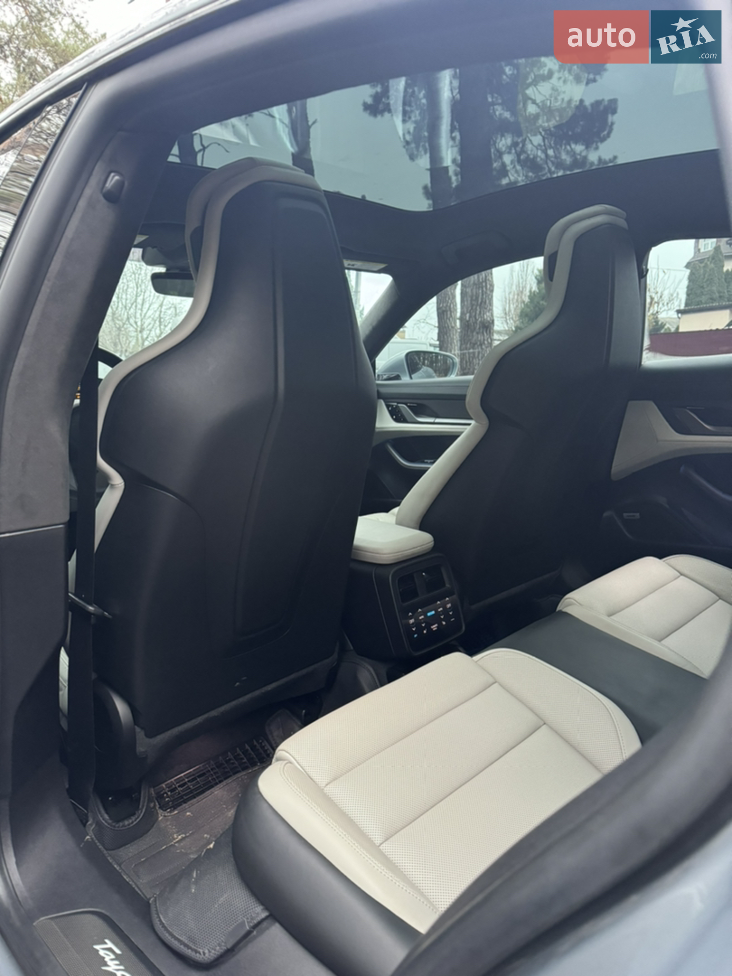 2020 Porsche Taycan - мініатюра 8