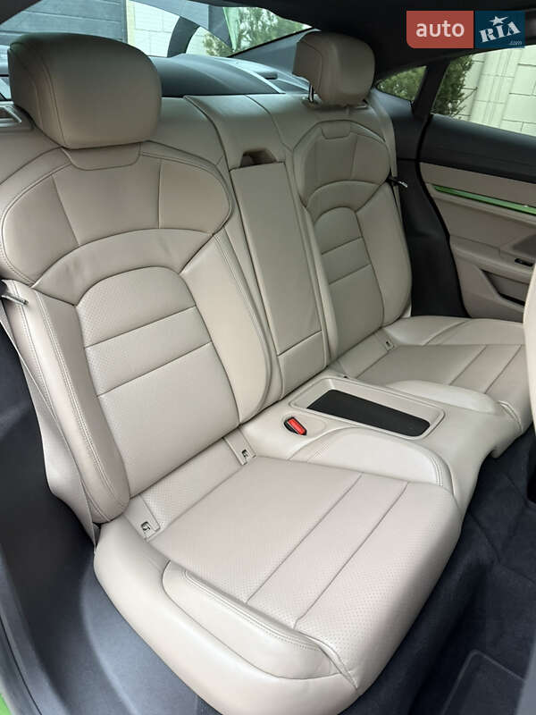 Седан Porsche Taycan 2020 в Одессе фото 6 Седан Porsche Taycan 2020 в Одессе