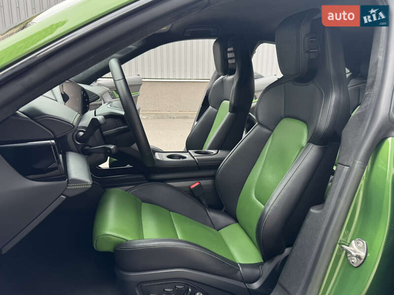 Седан Porsche Taycan 2022 в Киеве фото 29 Седан Porsche Taycan 2022 в Киеве