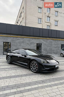 Седан Porsche Taycan 2021 в Луцке