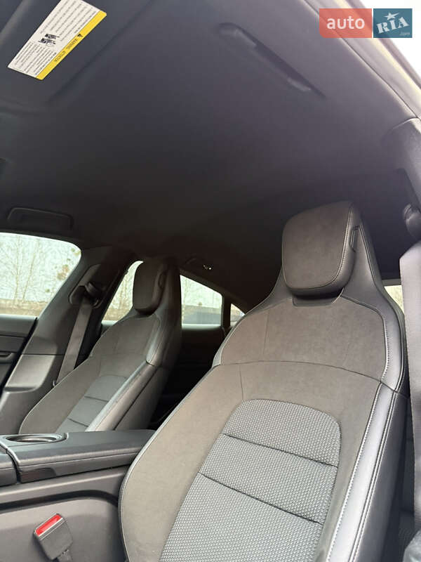 Седан Porsche Taycan 2021 в Луцке фото 17 Седан Porsche Taycan 2021 в Луцке