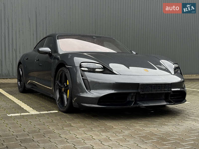 Седан Porsche Taycan 2021 в Киеве
