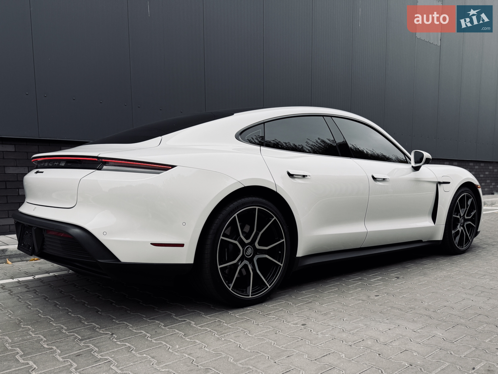 2024 Porsche Taycan - мініатюра 15