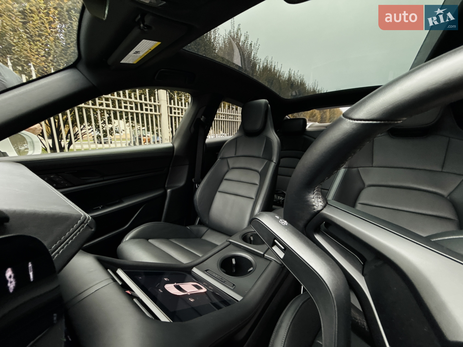 2024 Porsche Taycan - мініатюра 25