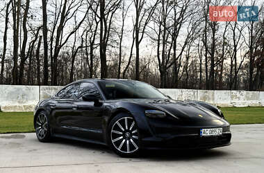 Седан Porsche Taycan 2020 в Луцке