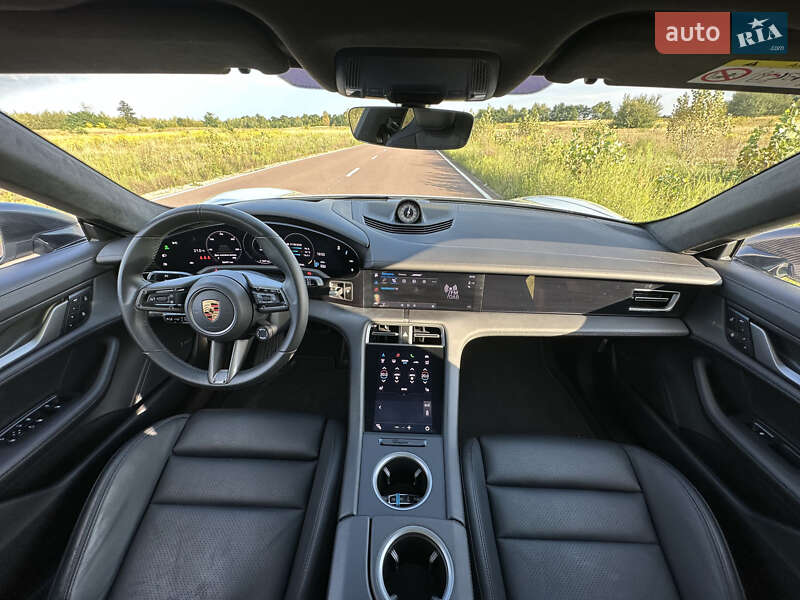 Седан Porsche Taycan 2023 в Києві фото 6 Седан Porsche Taycan 2023 в Києві