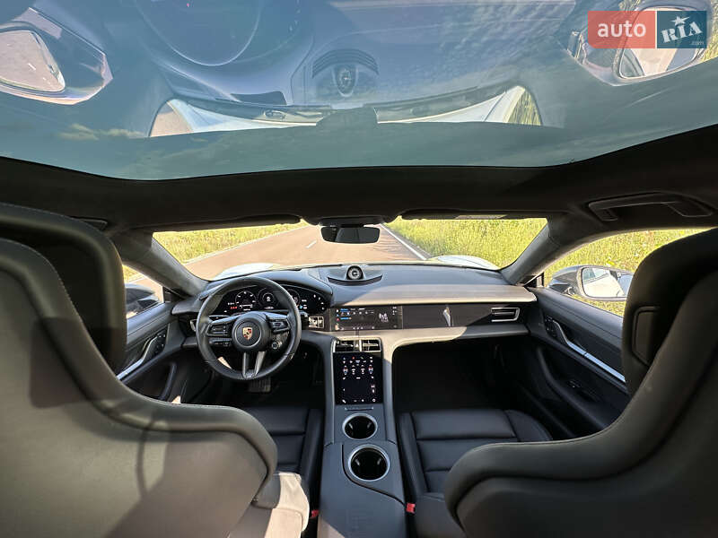 Седан Porsche Taycan 2023 в Києві фото 7 Седан Porsche Taycan 2023 в Києві
