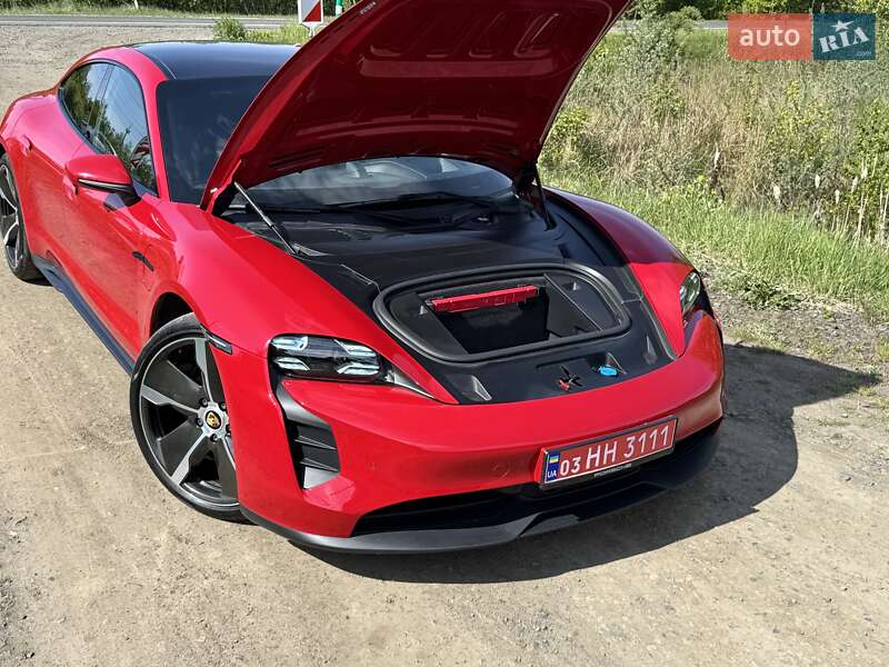 Седан Porsche Taycan 2022 в Києві