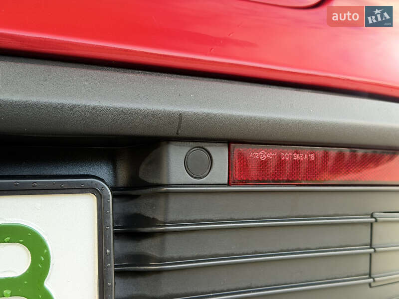 Седан Porsche Taycan 2020 в Луцке