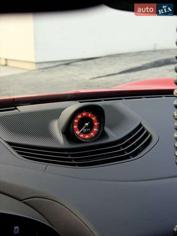 Седан Porsche Taycan 2020 в Луцке