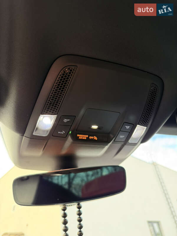 Седан Porsche Taycan 2020 в Луцке