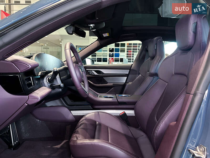 Седан Porsche Taycan 2025 в Одессе
