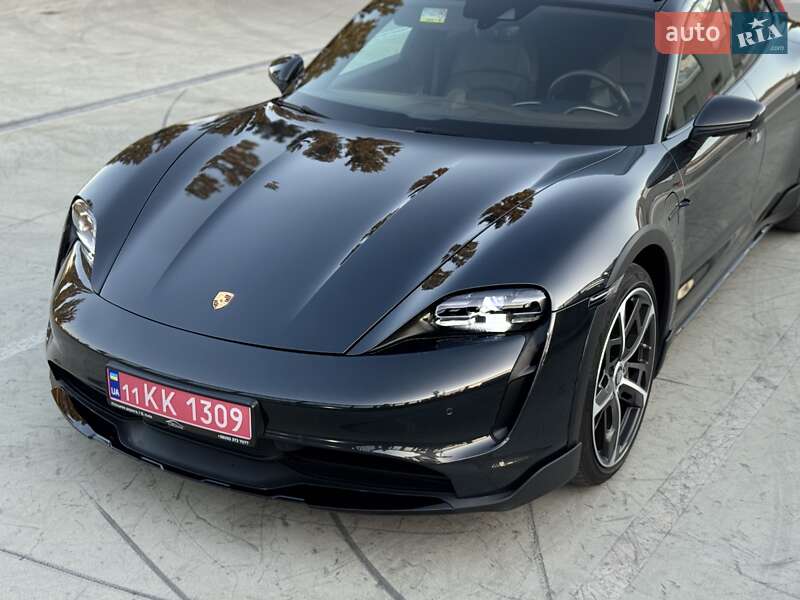 Седан Porsche Taycan 2022 в Києві
