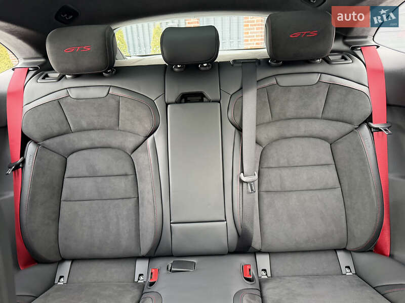 Седан Porsche Taycan 2023 в Киеве фото 15 Седан Porsche Taycan 2023 в Киеве