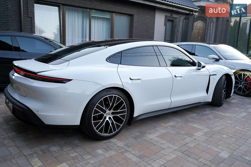 Седан Porsche Taycan 2024 в Києві фото 4 Седан Porsche Taycan 2024 в Києві
