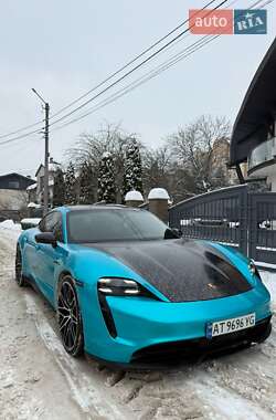 Седан Porsche Taycan 2020 в Ивано-Франковске