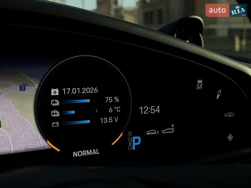 Седан Porsche Taycan 2021 в Киеве