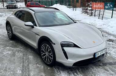 Седан Porsche Taycan 2022 в Луцке
