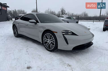 Седан Porsche Taycan 2021 в Луцке