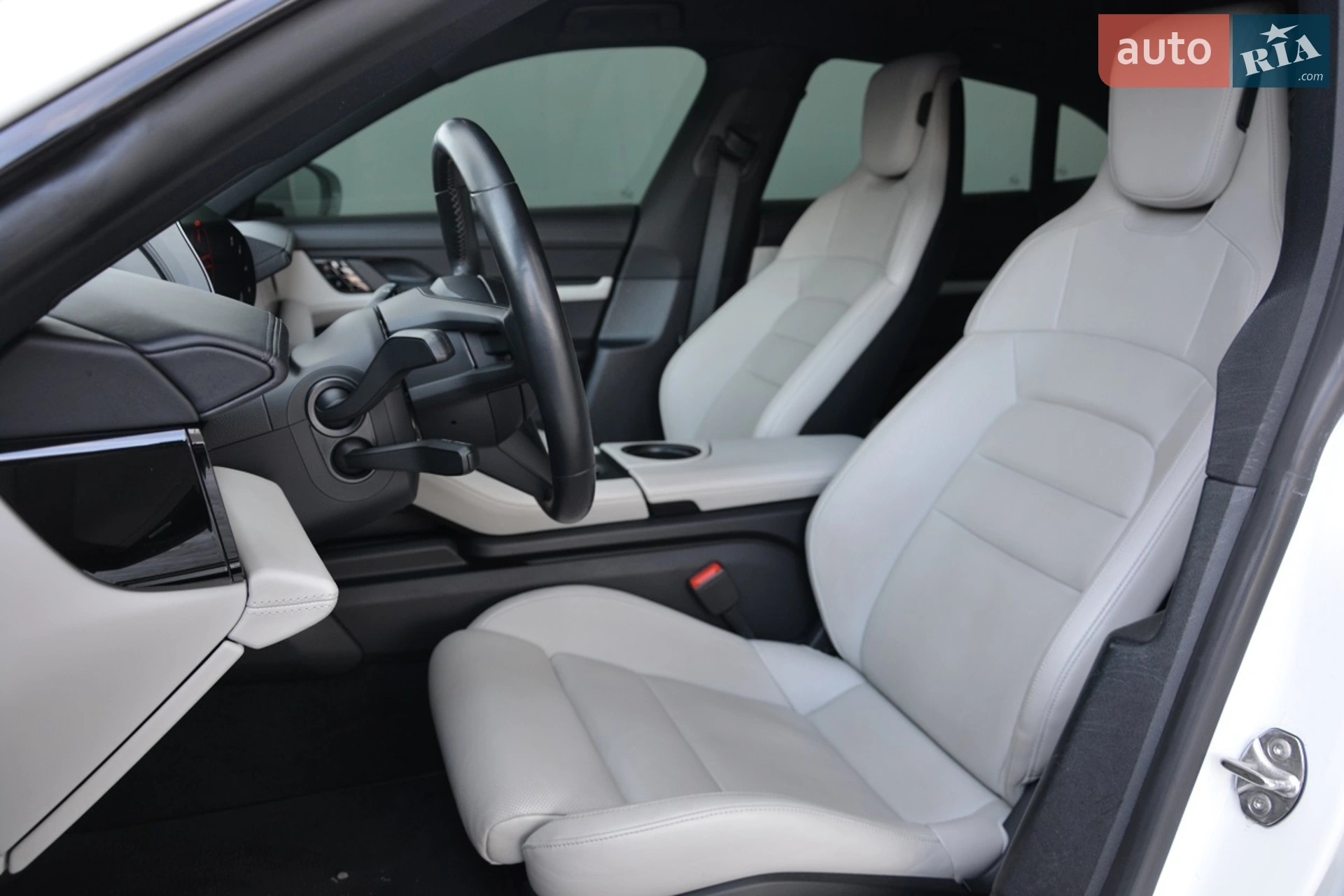 2021 Porsche Taycan - мініатюра 4