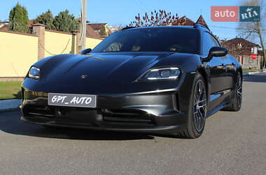 Седан Porsche Taycan 2024 в Киеве