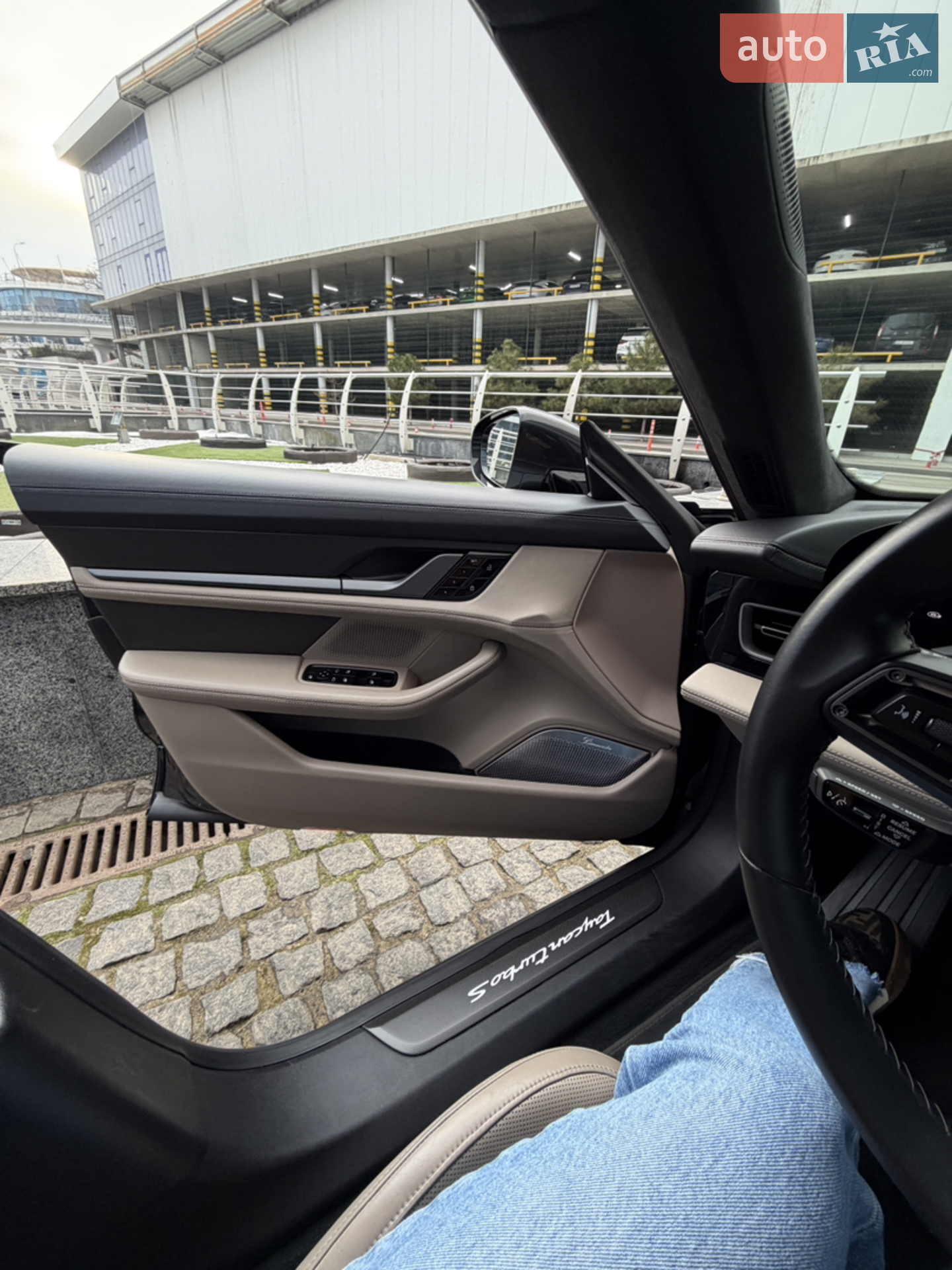 2020 Porsche Taycan - мініатюра 15