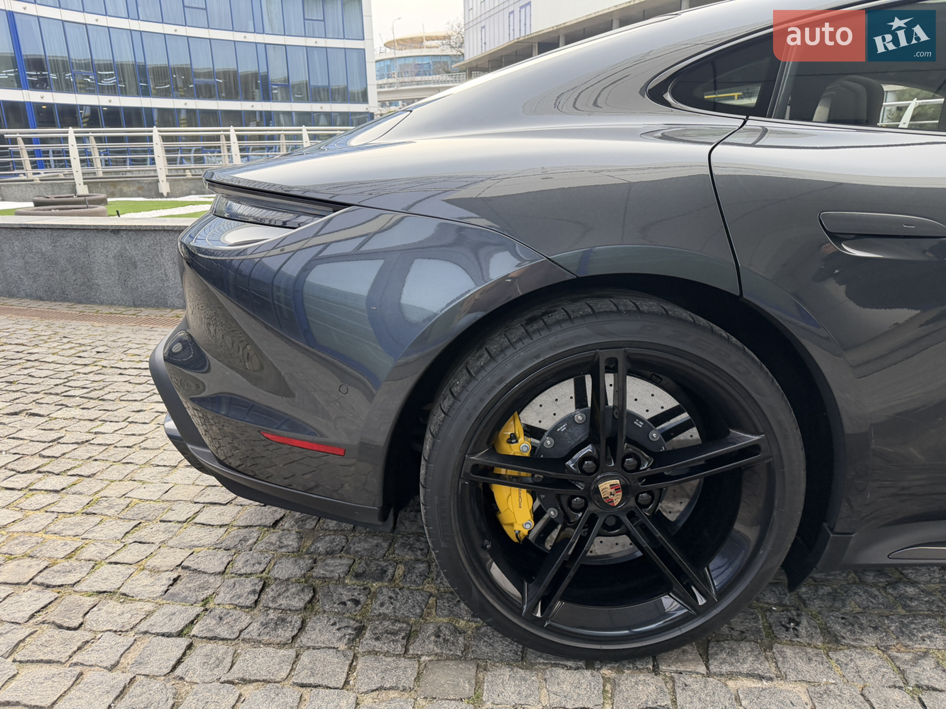 2020 Porsche Taycan - мініатюра 27