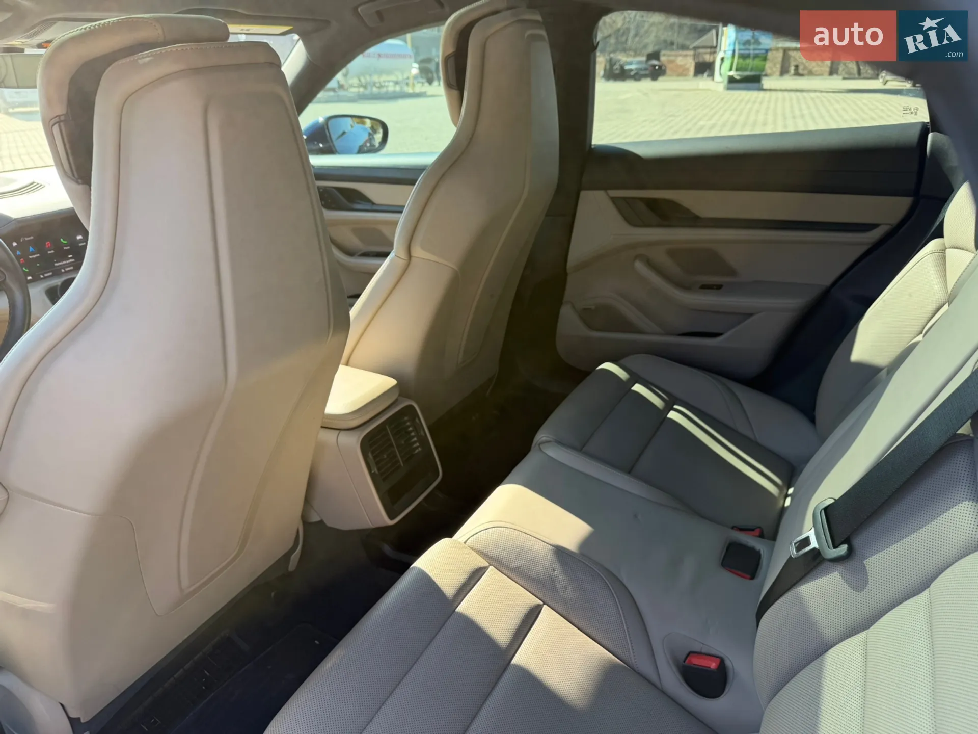 2022 Porsche Taycan - мініатюра 26