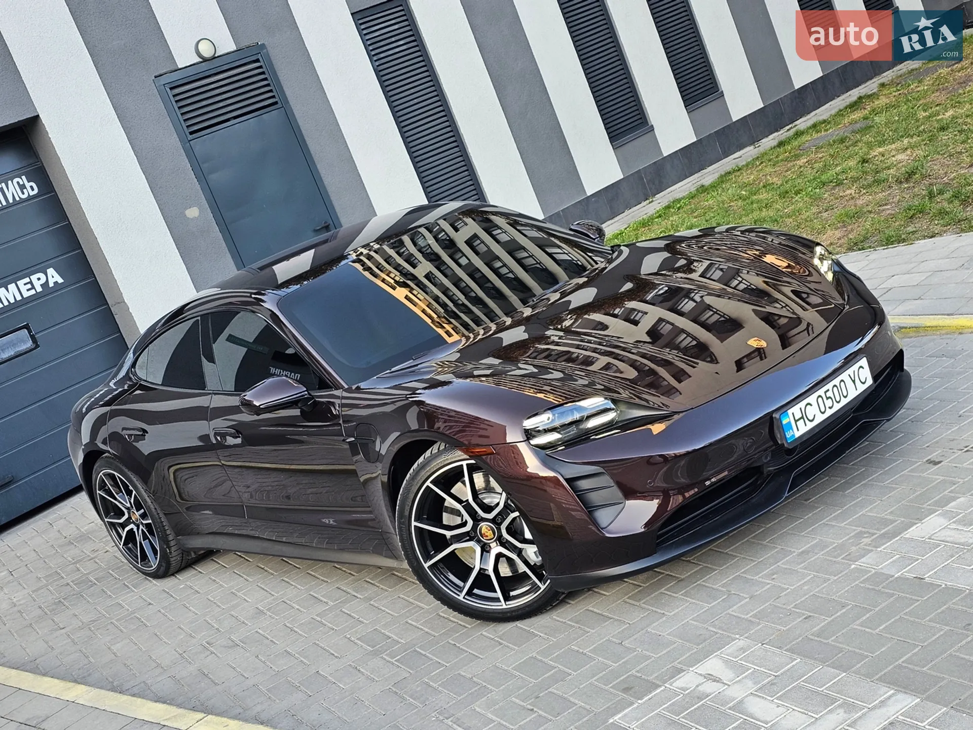 2023 Porsche Taycan - мініатюра 6