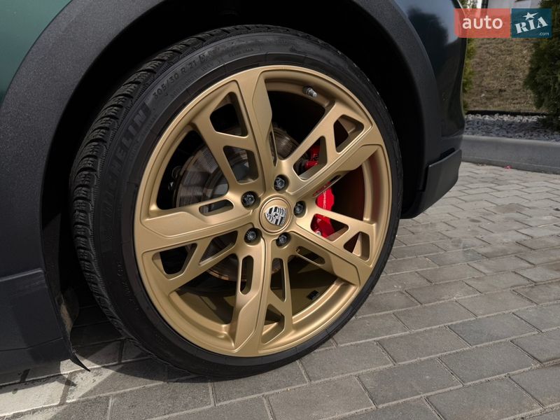 Седан Porsche Taycan 2022 в Ровно