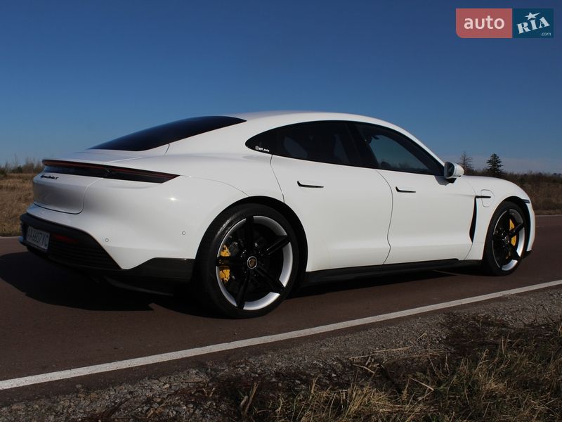 Седан Porsche Taycan 2020 в Киеве фото 11 Седан Porsche Taycan 2020 в Киеве