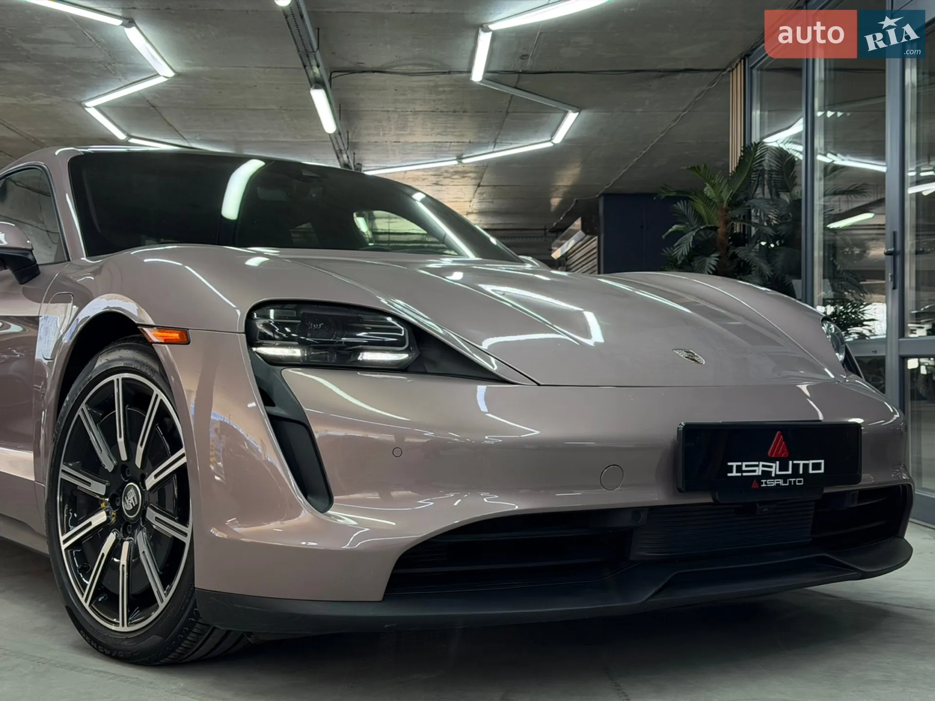 2021 Porsche Taycan - мініатюра 4