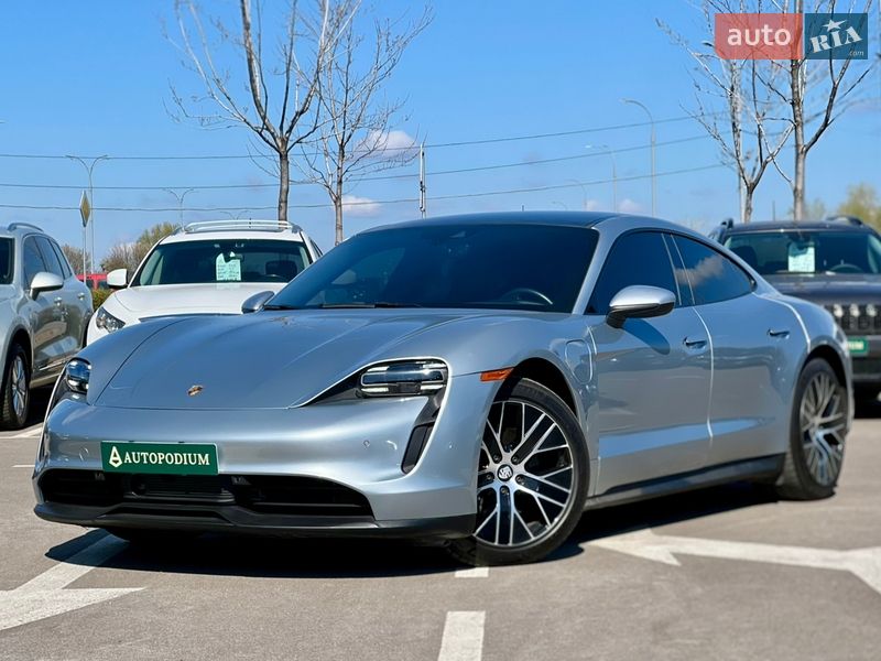 Седан Porsche Taycan 2023 в Києві